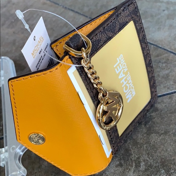 Michael Kors KALA SM FLP KY CRD CS MARIGOLD - Picture 6 of 16